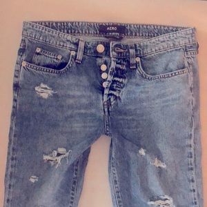 🚨sold🚨 Aero Boyfriend Jeans size 6